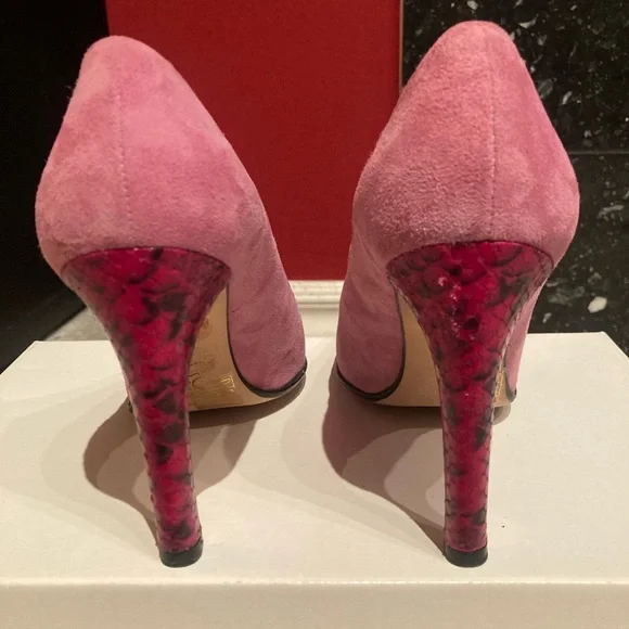 le ❤️ babe | Made in Italy, Suede Powder Pink Pump - Picture 4 of 6